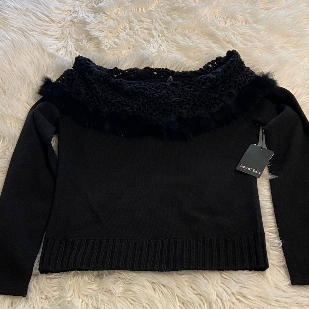 Gaby & Eden  Black Off-the-Shoulder Sweater size L brand new length 21” bust 34”